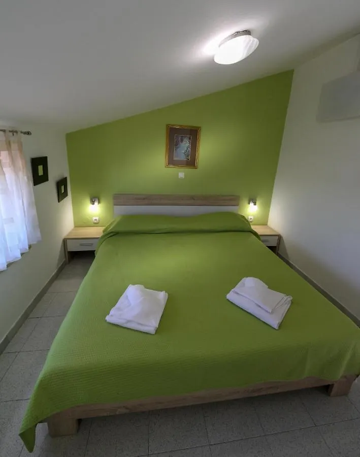 Apartments Borghese Pula 0*,